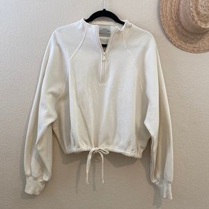 cropped sweatshirt